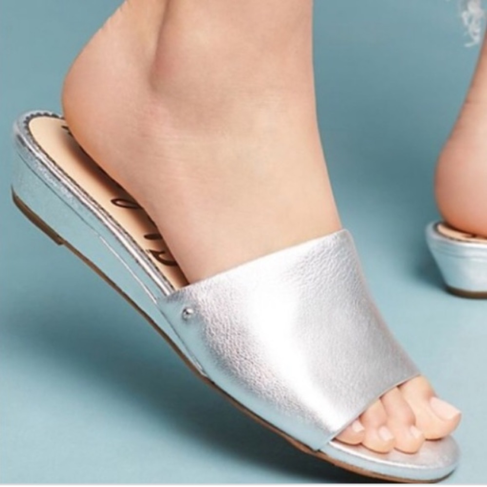 Women’s Silver Slide Sandals - Sleek Metallic Open-Toe